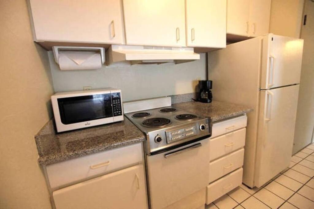 Lovely 1 Bedroom With Kitchen, Free Wifi & Parking Капаа Екстериор снимка
